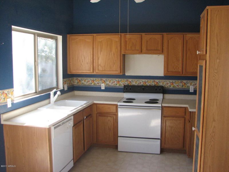8963 E Butternut Ave, Mesa, AZ 85208
