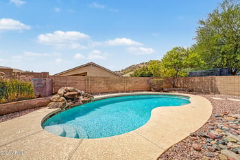 8965 E Hillview St, Mesa, AZ 85207
