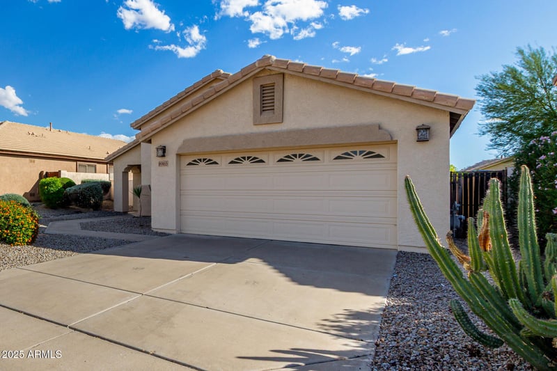 8965 Hillview St, Mesa, AZ 85207