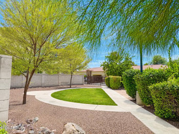8965 N 8th Dr, Phoenix, AZ 85021