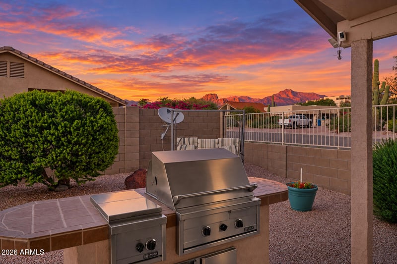 8966 E Red Mountain Ln, Gold Canyon, AZ 85118