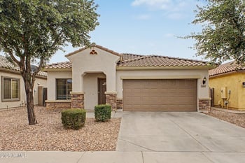 8969 Myrtle Ave, Glendale, AZ 85305