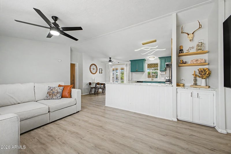 897 E Goldmine Ln, San Tan Valley, AZ 85140