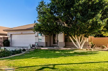 8975 Clara Ln, Peoria, AZ 85382