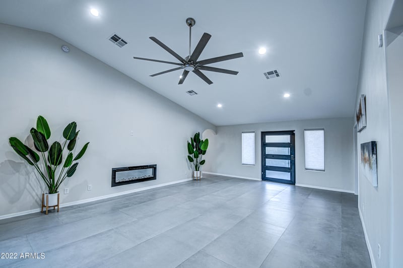 8975 S San Pablo Dr, Goodyear, AZ 85338