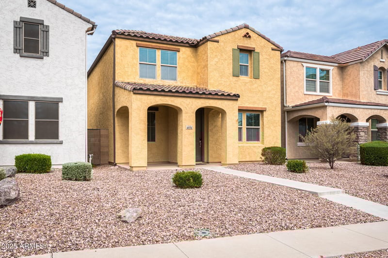 8978 Myrtle Ave, Glendale, AZ 85305