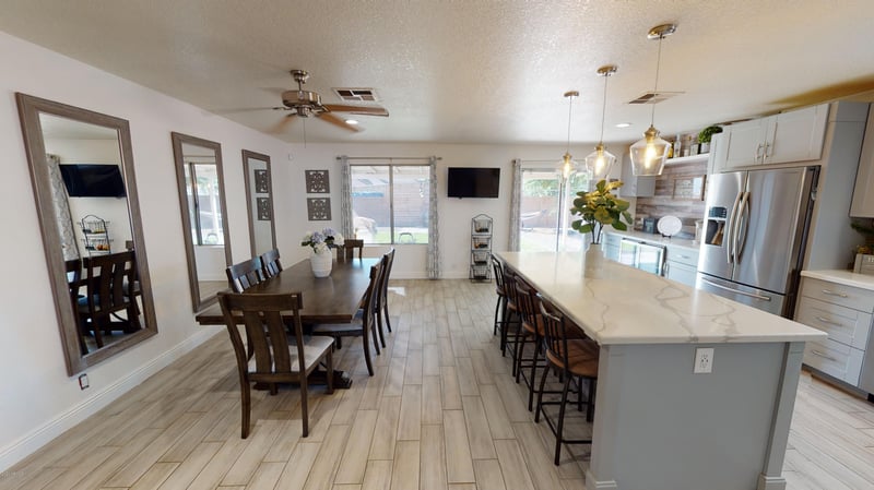 8979 W Ocotillo Rd, Glendale, AZ 85305
