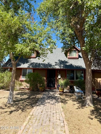 898 E Oakland St, Chandler, AZ 85225