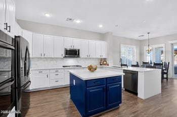 898 W Grove St, Litchfield Park, AZ 85340