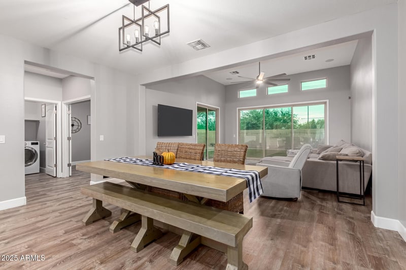 8987 Seldon Ln, Peoria, AZ 85345