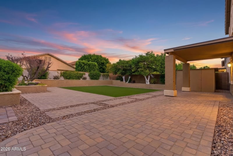 8988 Irma Ln, Peoria, AZ 85382