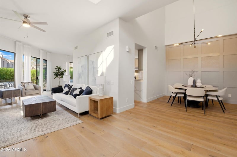 8989 Gainey Center Dr #101, Scottsdale, AZ 85258