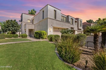 8989 Gainey Center Dr #114, Scottsdale, AZ 85258