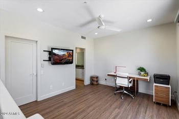 8989 Gainey Center Dr #129, Scottsdale, AZ 85258