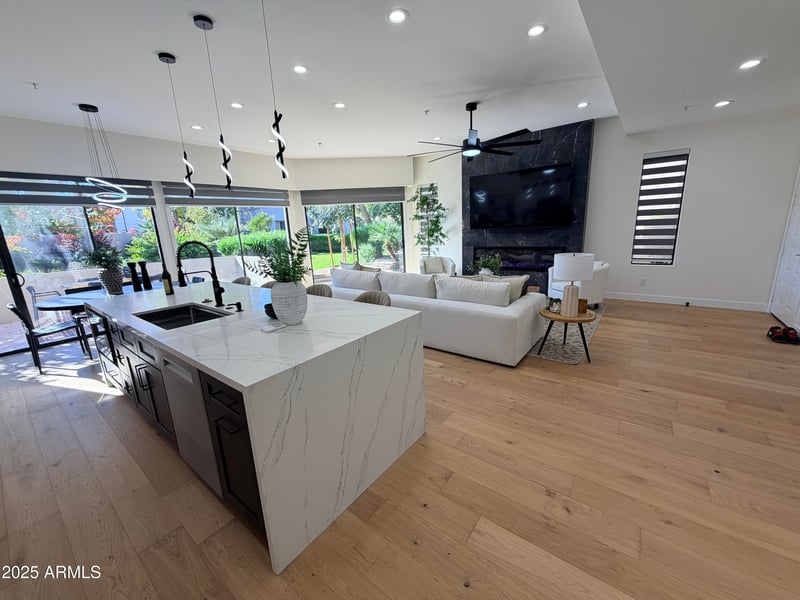 8989 Gainey Center Dr #149, Scottsdale, AZ 85258