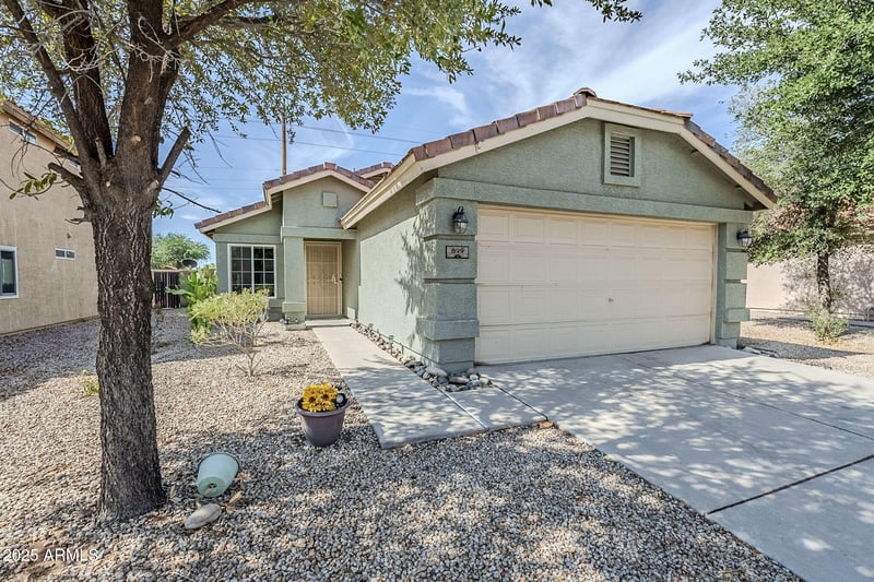 899 Mayfield Cir, San Tan Valley, AZ 85143