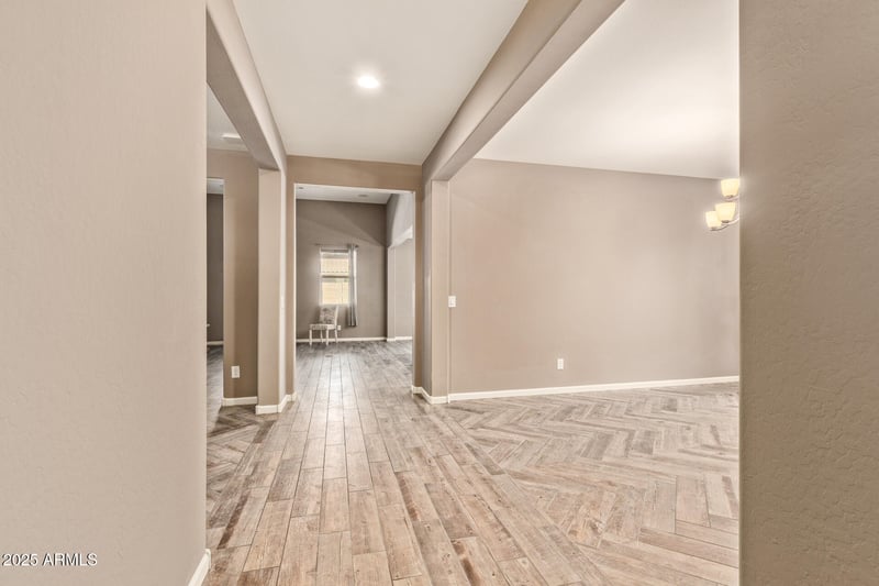 8992 Ruth Ave, Peoria, AZ 85345