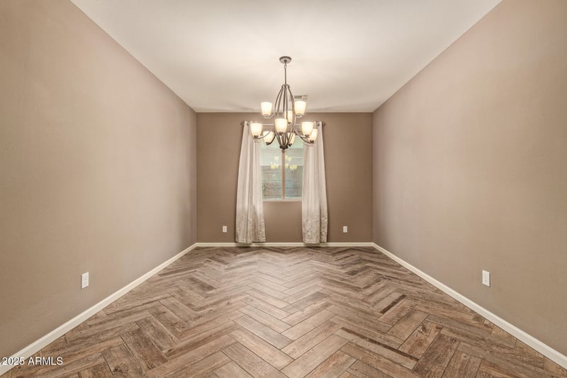 8992 Ruth Ave, Peoria, AZ 85345