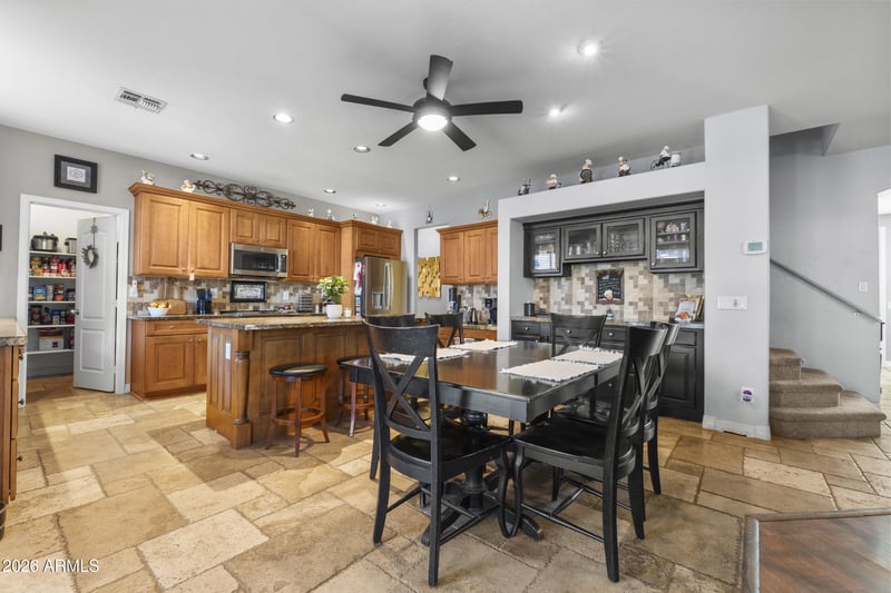 8996 W Potter Dr, Peoria, AZ 85382