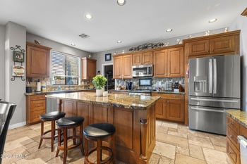 8996 W Potter Dr, Peoria, AZ 85382