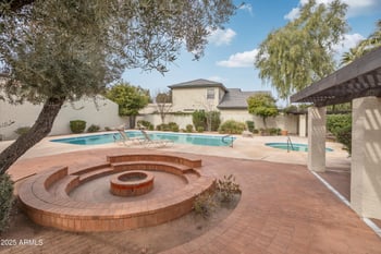 9 Manzanita Dr, Phoenix, AZ 85020