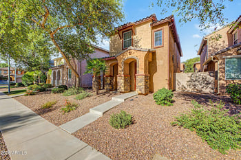 9 88th Dr, Tolleson, AZ 85353