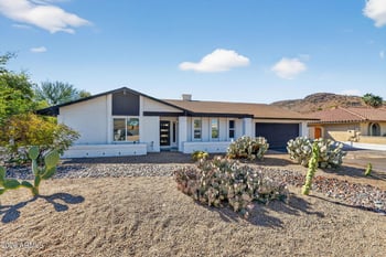 9 Surrey Ave, Phoenix, AZ 85022