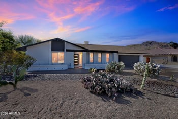 9 Surrey Ave, Phoenix, AZ 85022