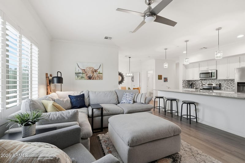 900 Canal Dr #211, Chandler, AZ 85225