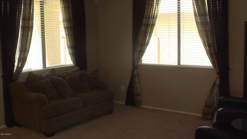900 E Julie Ave, San Tan Valley, AZ 85140