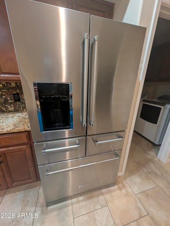 900 S Canal Dr #206, Chandler, AZ 85225