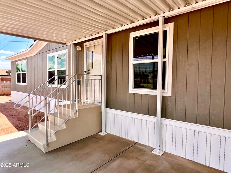 900 Warner Dr, Apache Junction, AZ 85120