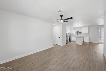 9001 Cinnabar Ave, Peoria, AZ 85345