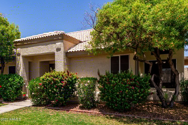 9002 Caribbean Ln, Peoria, AZ 85381