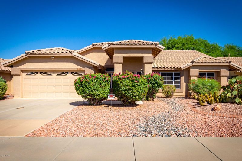 9002 W Topeka Dr, Peoria, AZ 85382