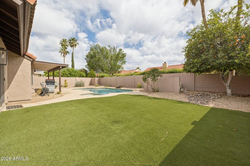 9003 E Windrose Dr, Scottsdale, AZ 85260