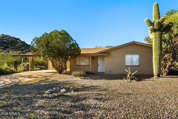 9004 Grandview Dr, Mesa, AZ 85207