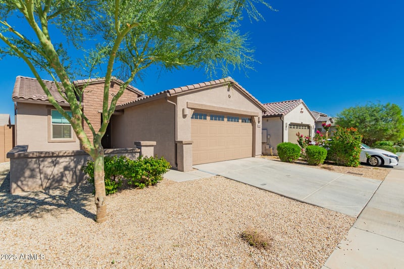 9004 Solano Dr, Glendale, AZ 85305