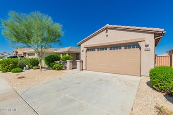 9004 Solano Dr, Glendale, AZ 85305
