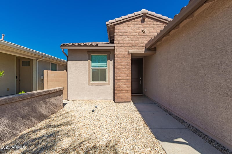 9004 Solano Dr, Glendale, AZ 85305