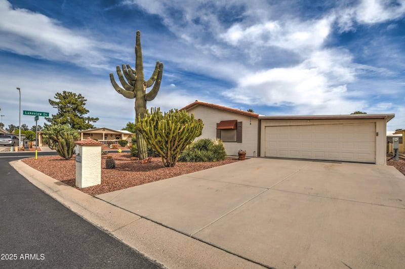 9005 Cactus Ln, Sun Lakes, AZ 85248
