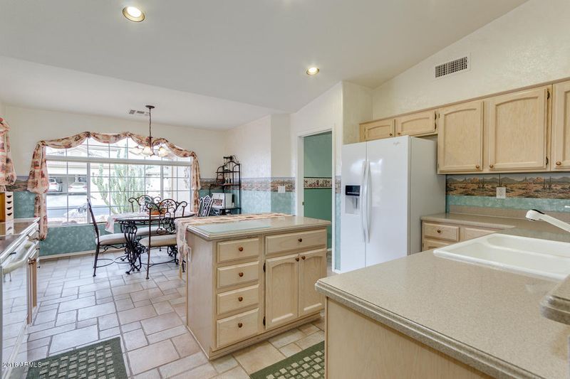 9007 E Cedar Waxwing Dr, Sun Lakes, AZ 85248