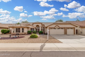 9007 Kerry Ln, Peoria, AZ 85382