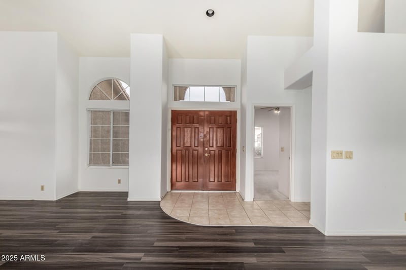 9007 Kerry Ln, Peoria, AZ 85382