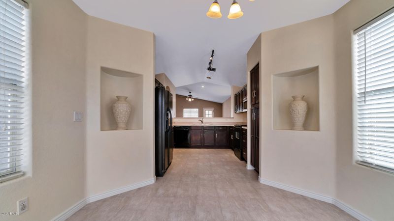 9007 W Hubbell St, Phoenix, AZ 85037