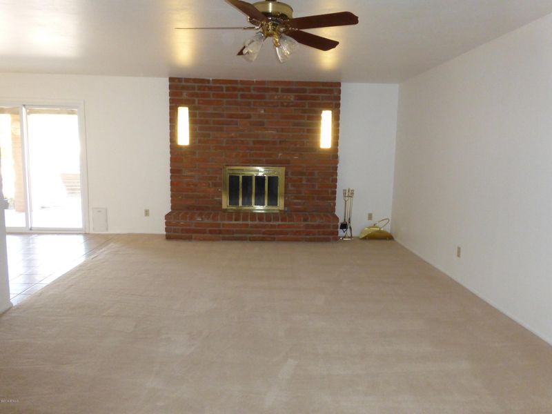 9008 N 49th Dr, Glendale, AZ 85302