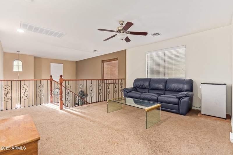 9009 57th Dr, Laveen, AZ 85339