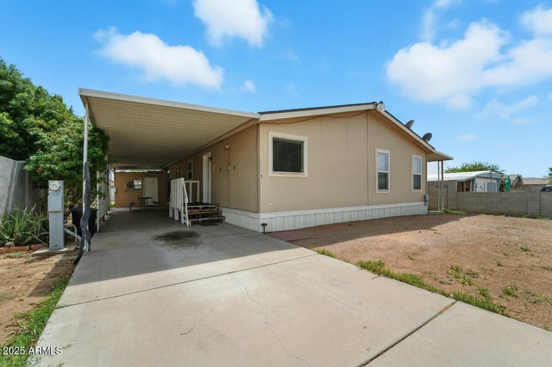 9009 Butternut Ave, Mesa, AZ 85208
