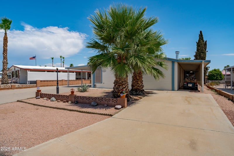 9009 Ellasar Ave, Mesa, AZ 85208