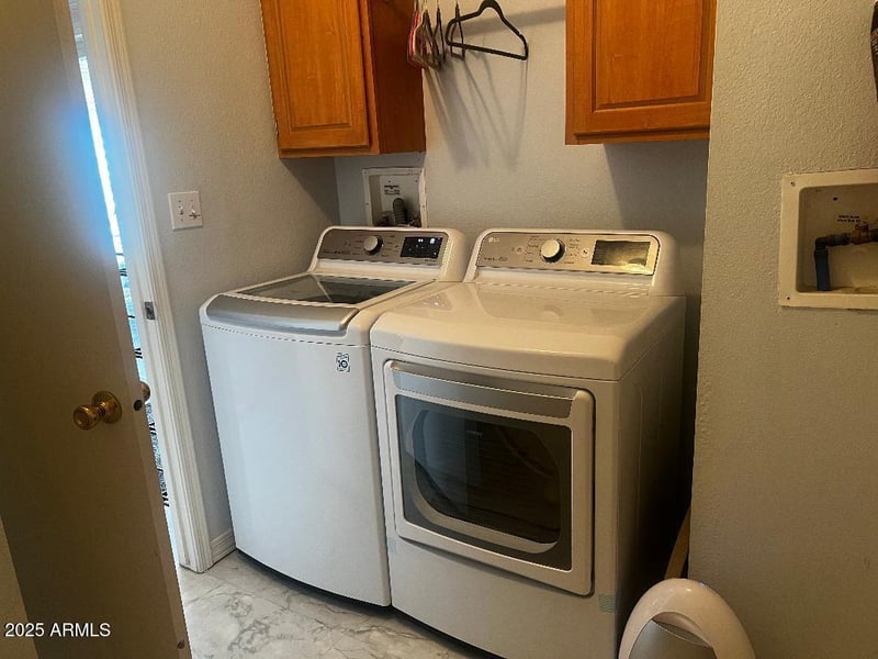 9009 Ellasar Ave, Mesa, AZ 85208